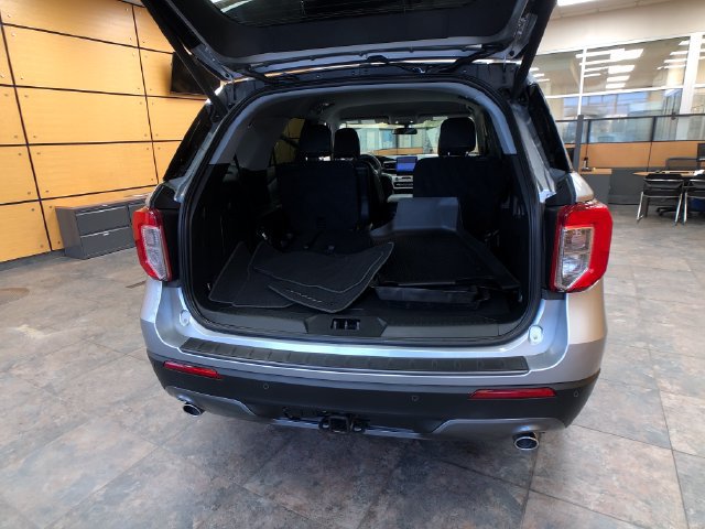 Certified 2023 Ford Explorer XLT w/ Equipment Group 202A AWD/4WD image 21