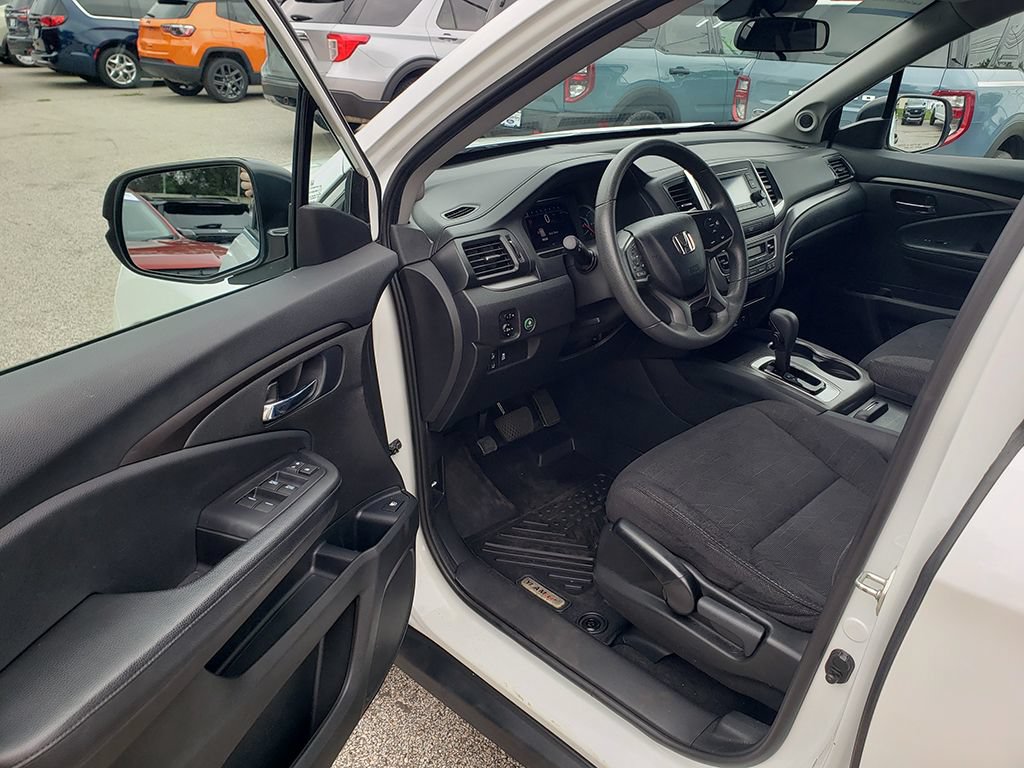 Used 2020 Honda Pilot LX image 9