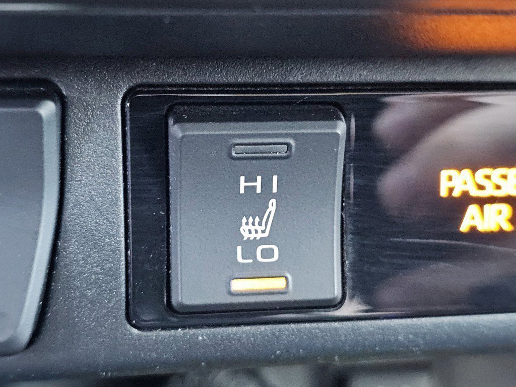 Used 2019 Toyota RAV4 XLE Premium w/ Advanced Technology Package image 20