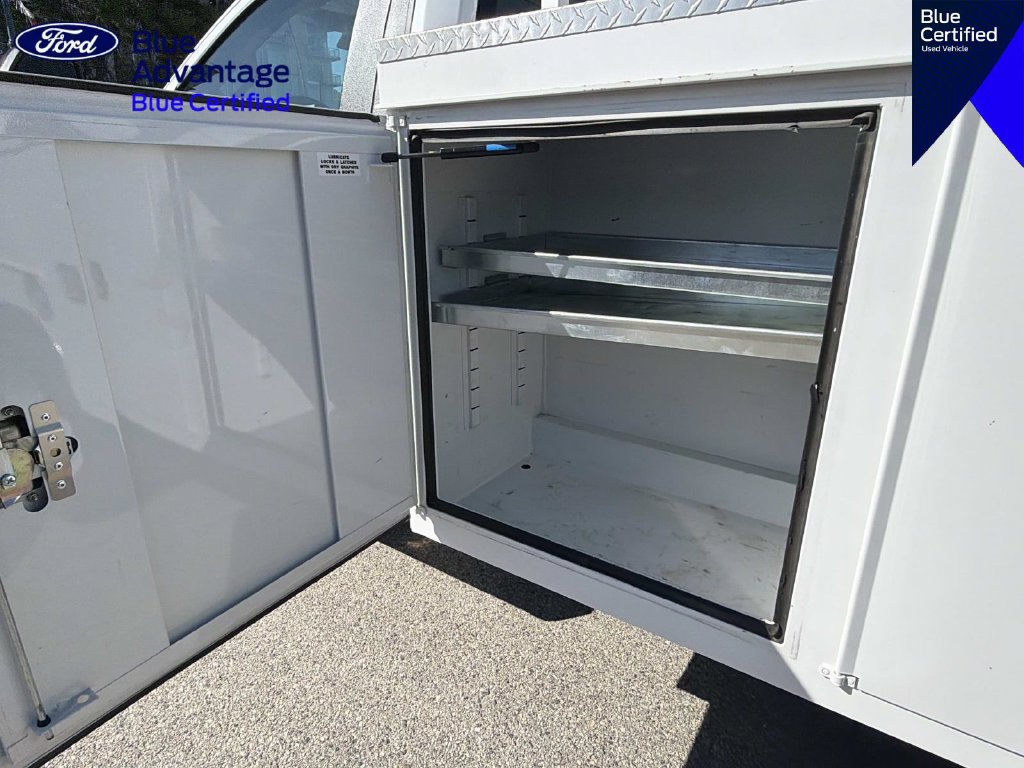 Certified 2022 Ford F550 Luxury RWD image 12