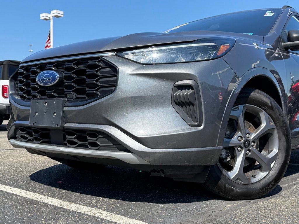 Certified 2024 Ford Escape ST-Line FWD image 30