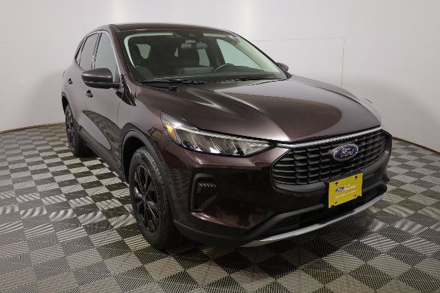 Certified 2023 Ford Escape Active w/ Tech Pack #1 AWD/4WD image 4