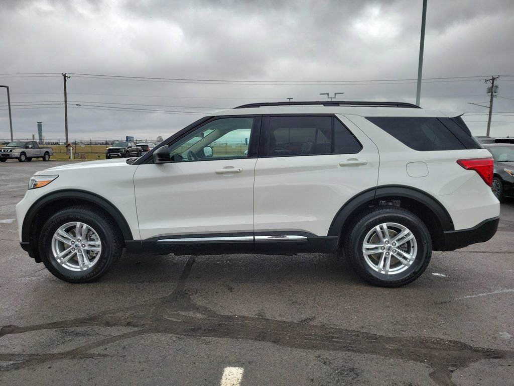 Certified 2023 Ford Explorer XLT w/ Equipment Group 202A image 7