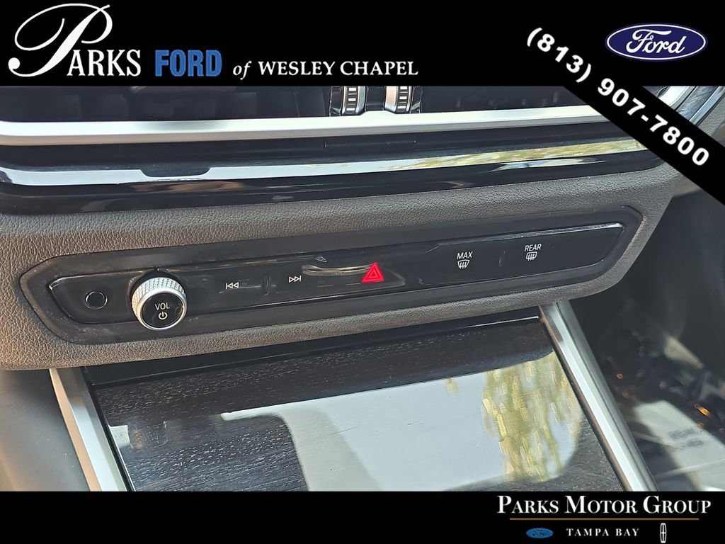 Used 2024 BMW 330i xDrive Sedan w/ M Sport Package AWD/4WD image 24