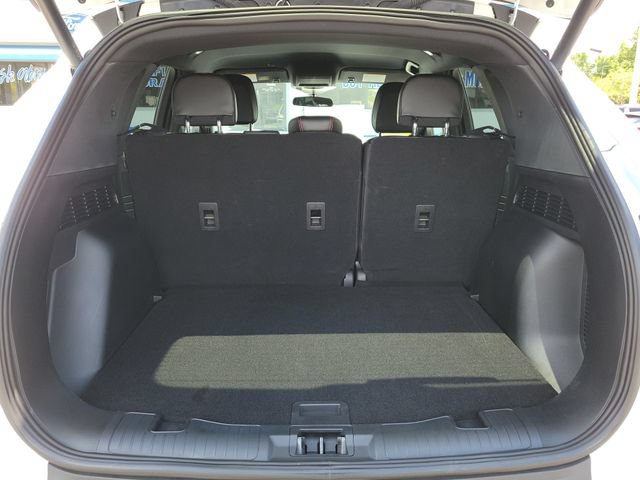 Certified 2025 Ford Escape ST-Line w/ Equipment Group 301A FWD image 9