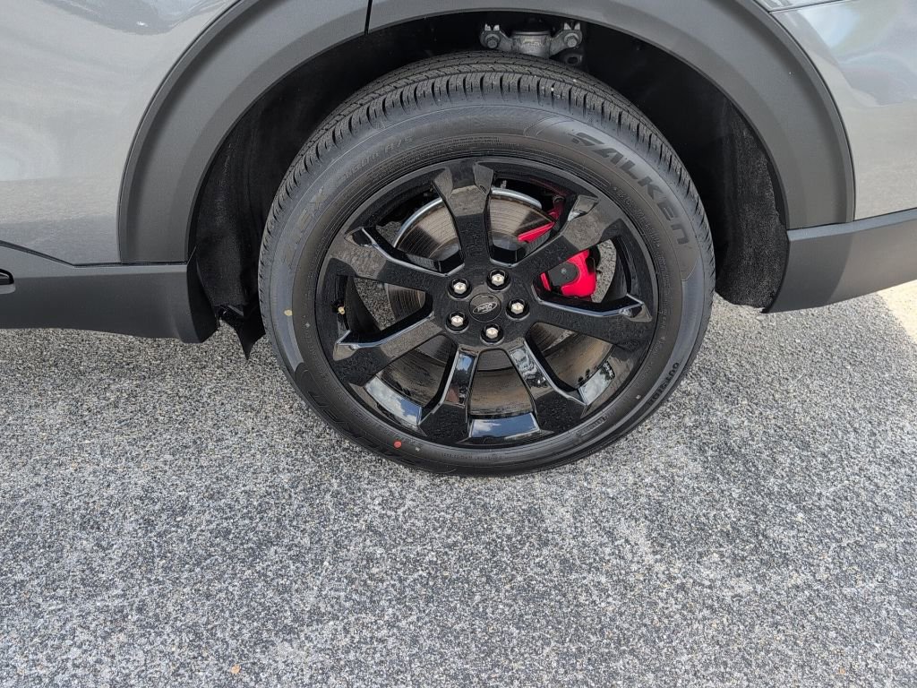 Certified 2022 Ford Explorer ST w/ Equipment Group 401A image 15