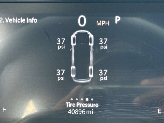 Used 2023 Jeep Grand Cherokee L Laredo RWD image 15