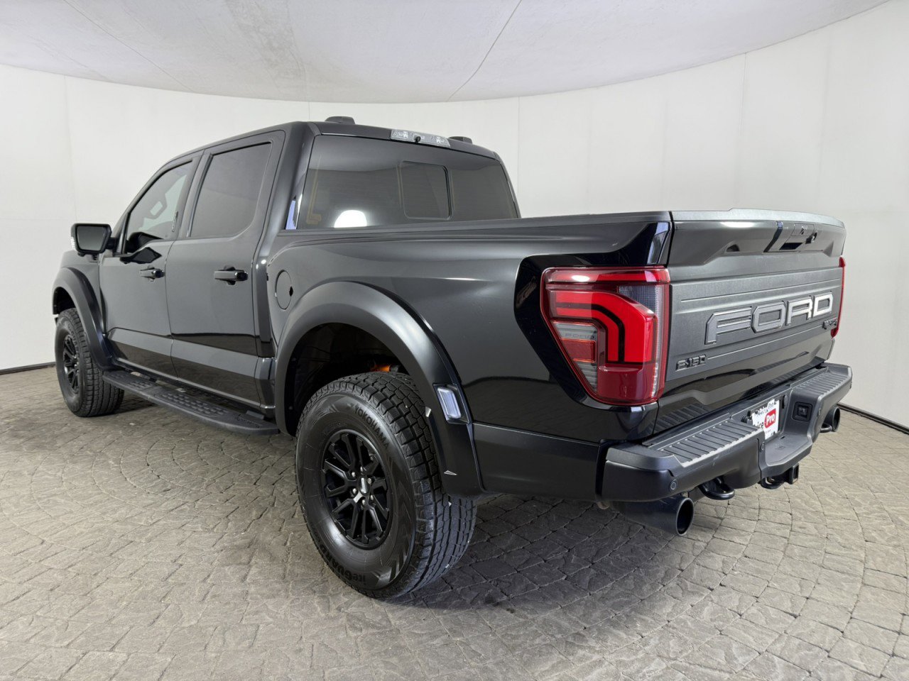 Certified 2024 Ford F150 Raptor AWD/4WD image 6