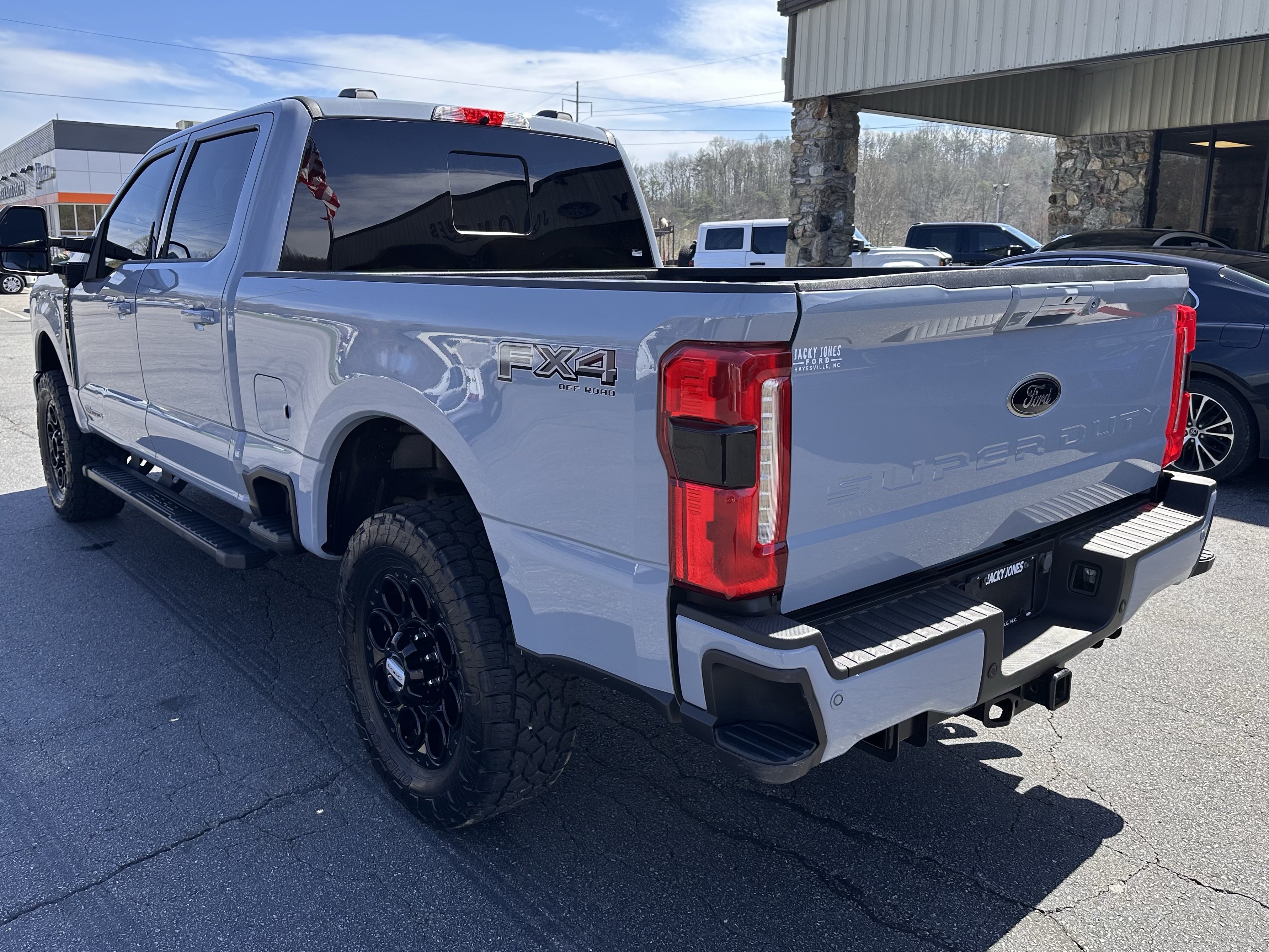 Certified 2024 Ford F250 Lariat w/ Lariat Ultimate Package AWD/4WD image 7