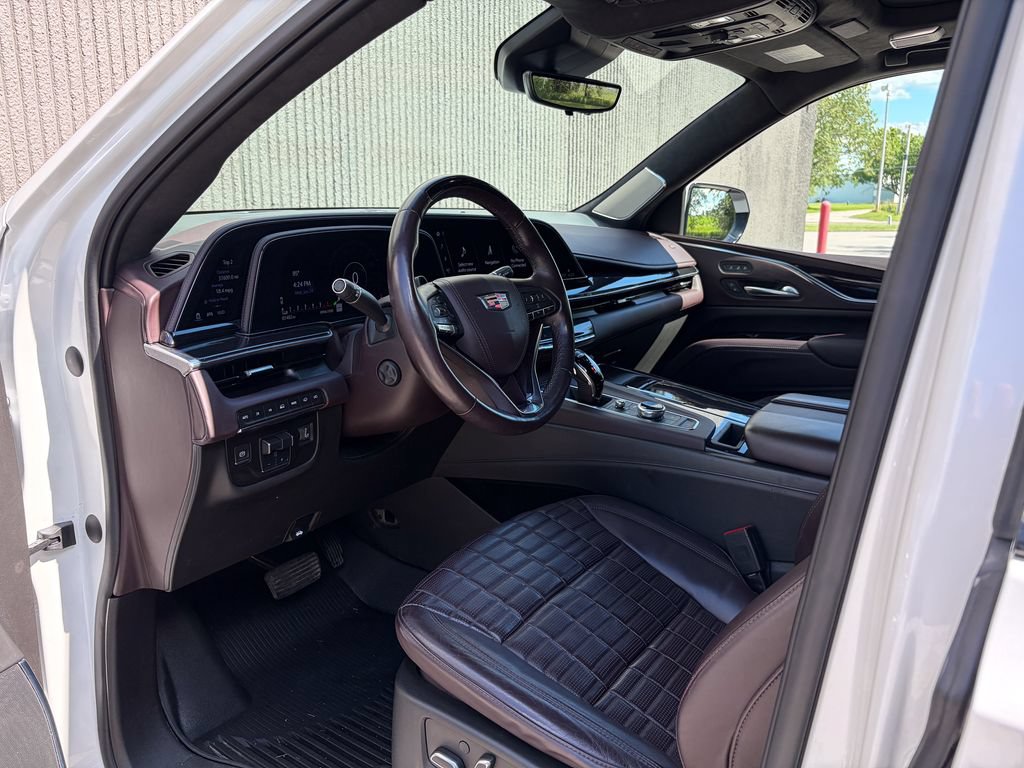 Used 2022 Cadillac Escalade Sport Platinum AWD/4WD image 20