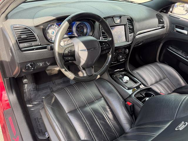 Used 2019 Chrysler 300 S RWD image 40