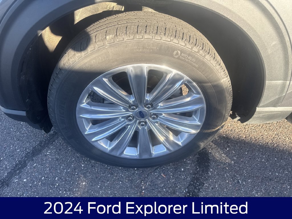 Certified 2024 Ford Explorer Limited w/ Limited Technology Package AWD/4WD image 25