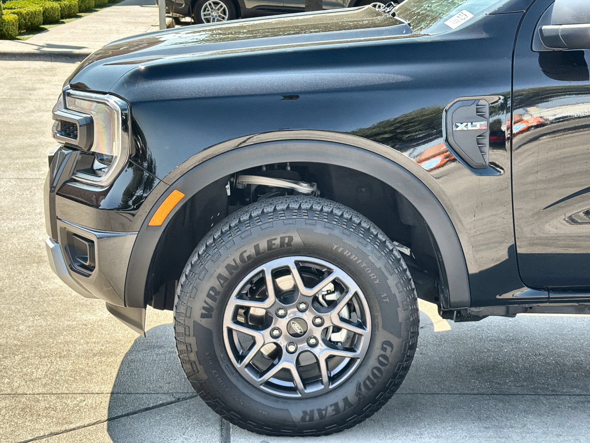 Certified 2025 Ford Ranger XLT w/ Trailer Tow Package AWD/4WD image 10