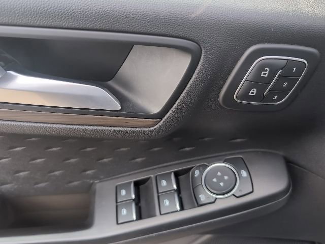 Certified 2020 Ford Escape Titanium image 9