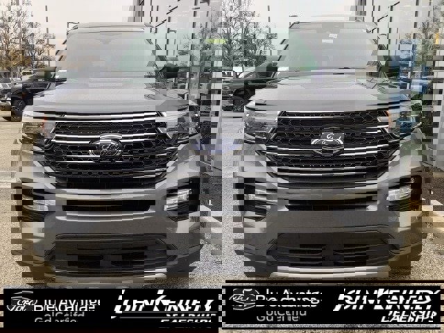 Certified 2022 Ford Explorer XLT w/ Equipment Group 202A image 8