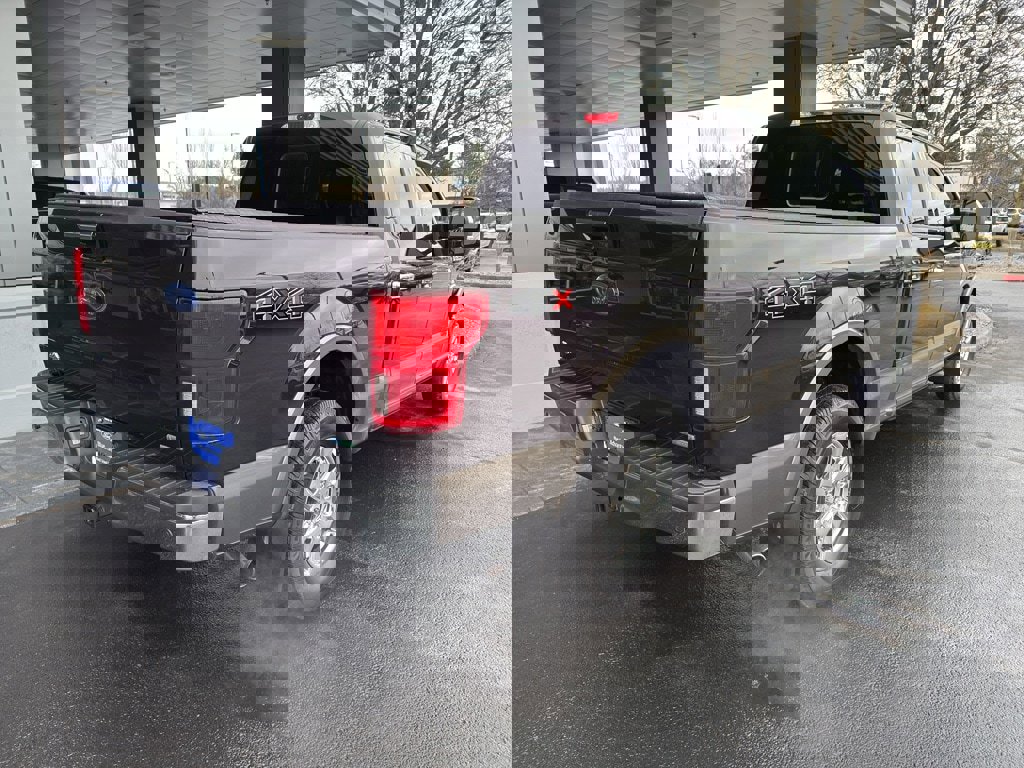 Certified 2020 Ford F150 Lariat w/ Equipment Group 502A Luxury image 4