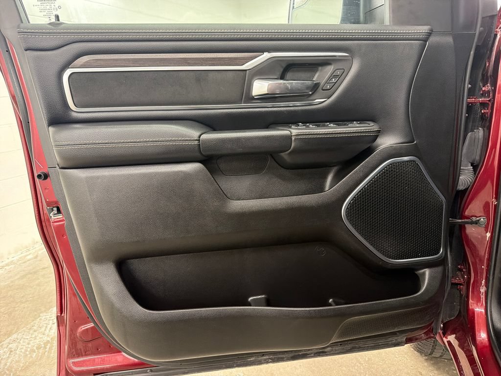 Used 2026 RAM 1500 Laramie AWD/4WD image 16