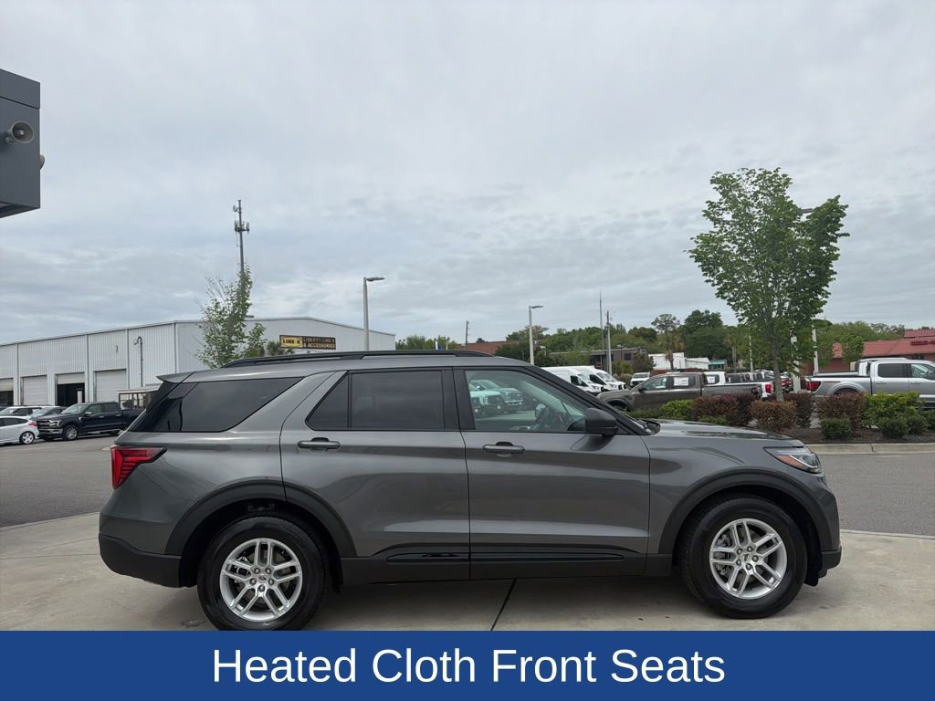 Certified 2026 Ford Explorer Active RWD image 2