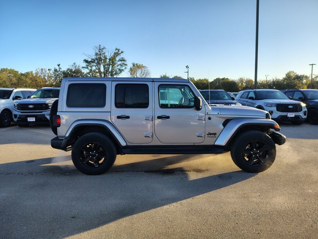 Used 2021 Jeep Wrangler Unlimited Sahara AWD/4WD image 7
