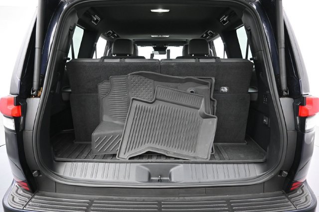 Used 2025 Lexus GX 550 w/ Accessory Package (2T) AWD/4WD image 28