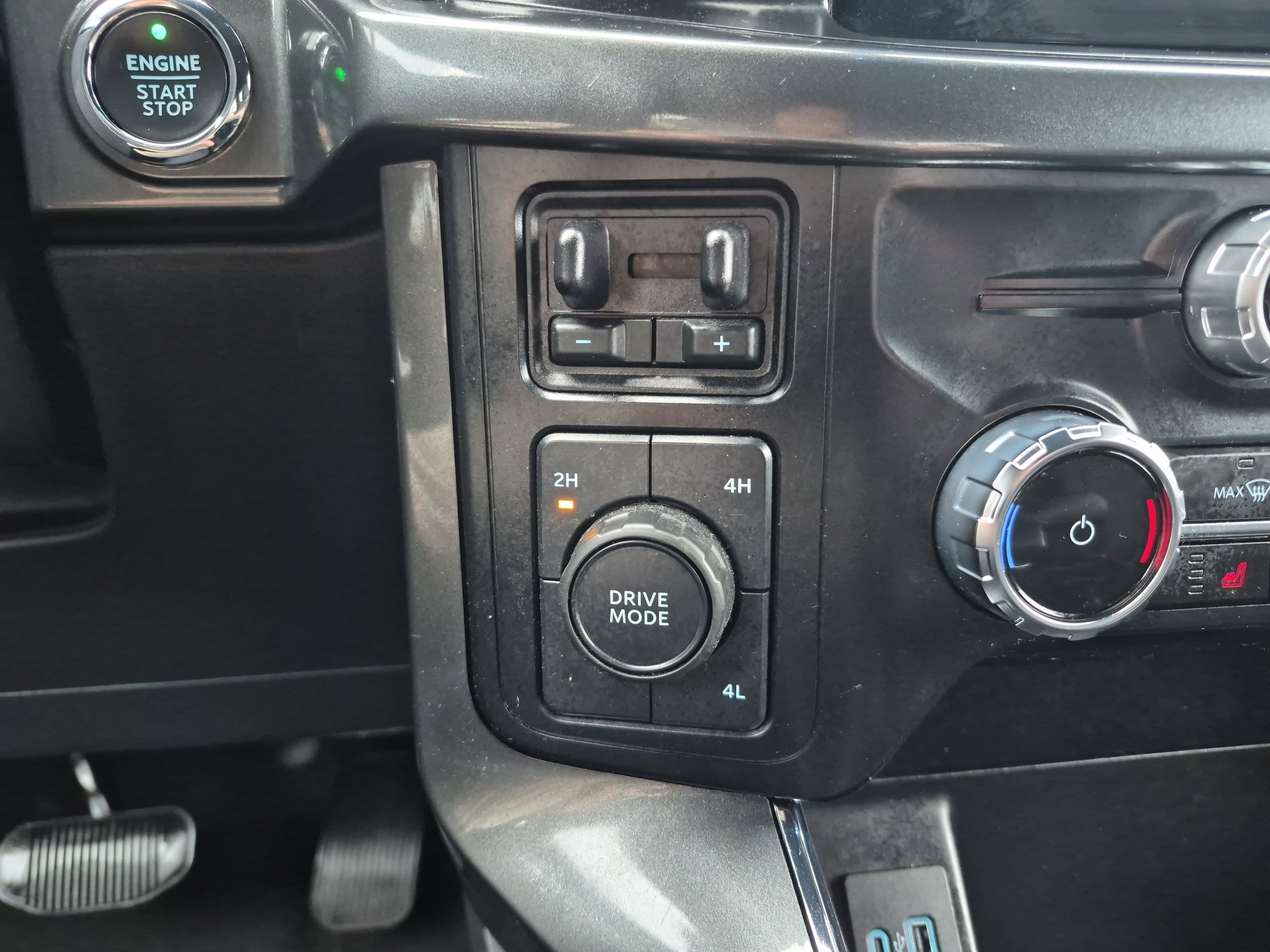 Certified 2023 Ford F150 XLT w/ Equipment Group 302A High image 30