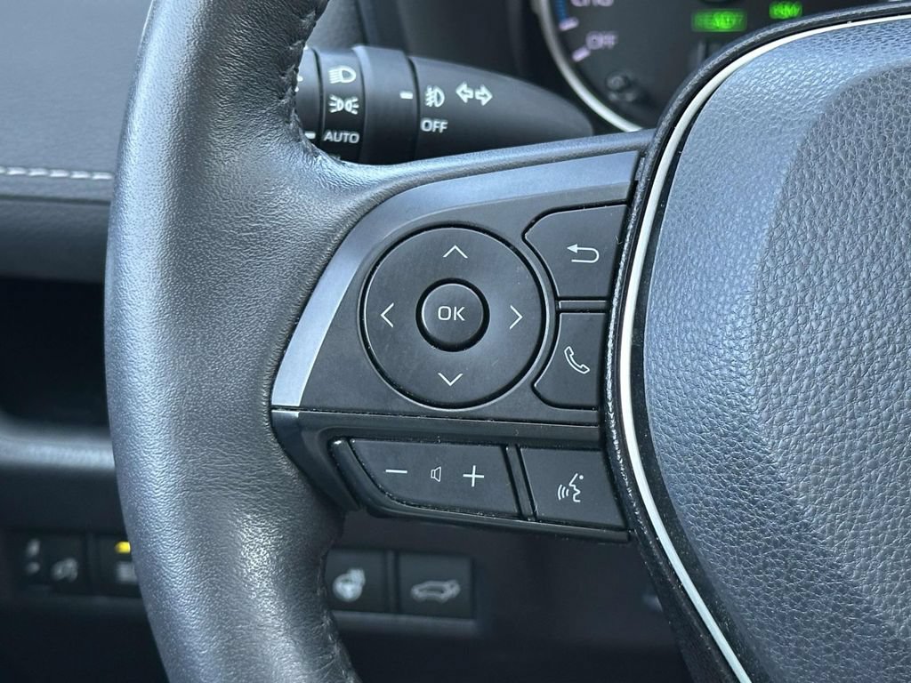 Used 2020 Toyota RAV4 XLE w/ Convenience Package AWD/4WD image 23