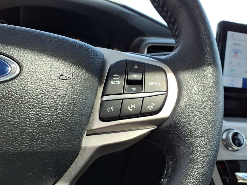 Certified 2023 Ford Explorer XLT w/ Equipment Group 202A AWD/4WD image 19