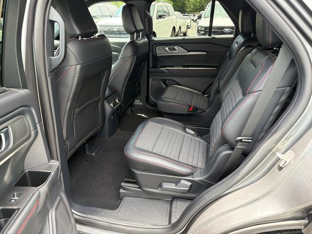Certified 2025 Ford Explorer ST-Line w/ Premium Package AWD/4WD image 28