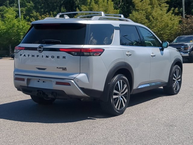 Used 2024 Nissan Pathfinder Platinum AWD/4WD image 4
