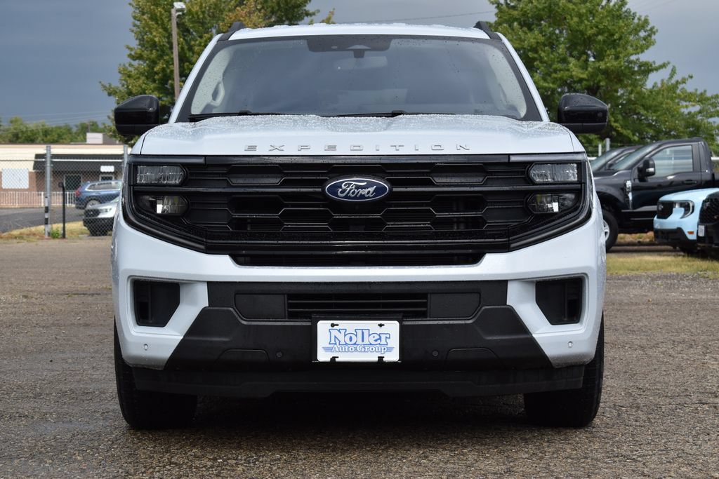 Certified 2025 Ford Expedition Max Active AWD/4WD image 2