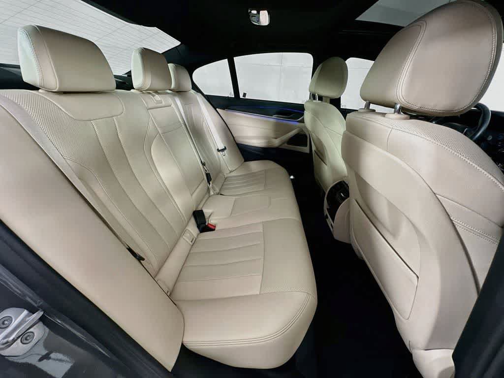Used 2022 BMW 530i w/ Premium Package RWD image 33