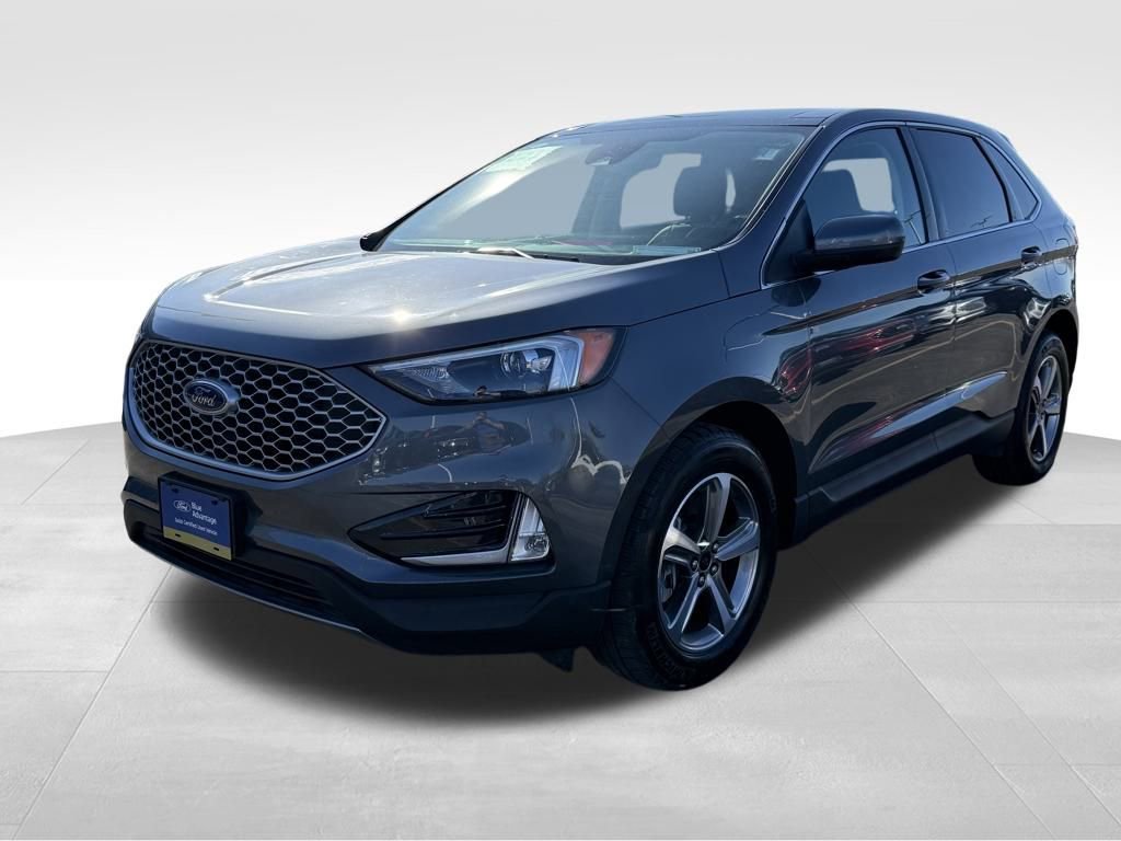 Certified 2024 Ford Edge SEL w/ Convenience Package image 2