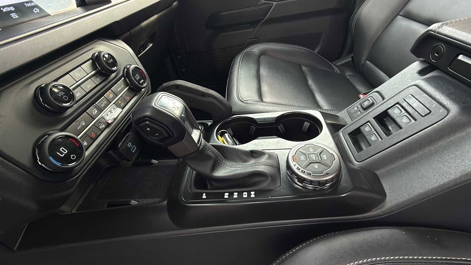 Certified 2025 Ford Bronco Badlands image 24