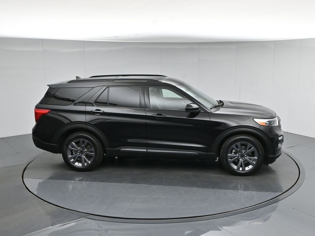 Certified 2022 Ford Explorer XLT w/ Equipment Group 202A RWD image 56