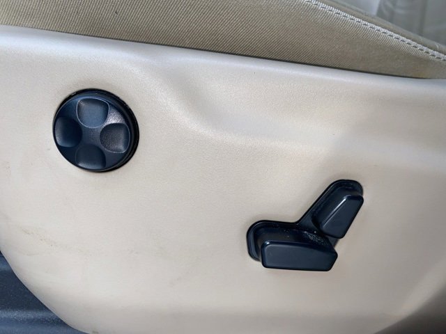 Used 2019 Jeep Grand Cherokee Limited image 21