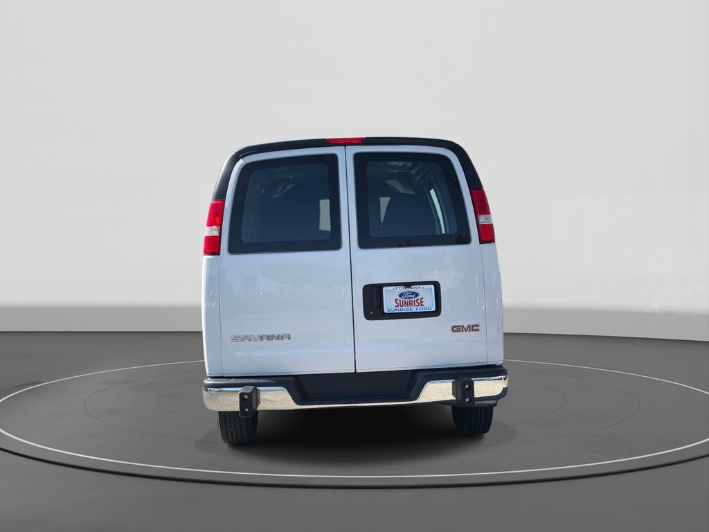 Used 2024 GMC Savana 2500 Work Van w/ Driver Convenience Package image 3