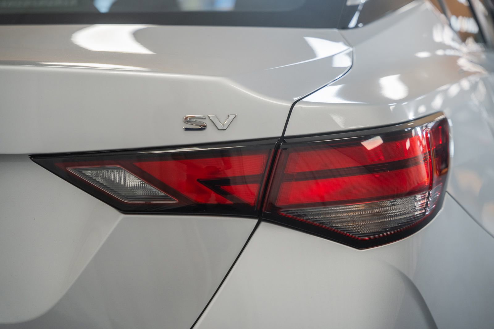 Used 2021 Nissan Sentra SV w/ Trunk Package FWD image 6
