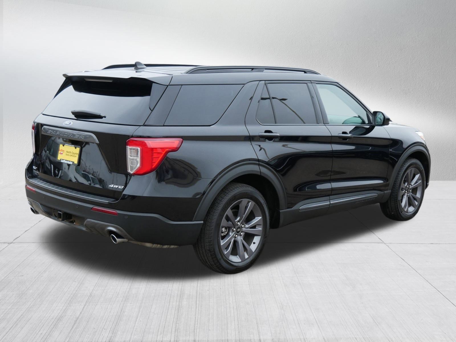 Certified 2024 Ford Explorer XLT w/ Equipment Group 202A image 7