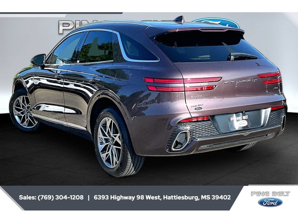 Used 2023 Genesis GV70 2.5T w/ Select Package AWD/4WD image 2