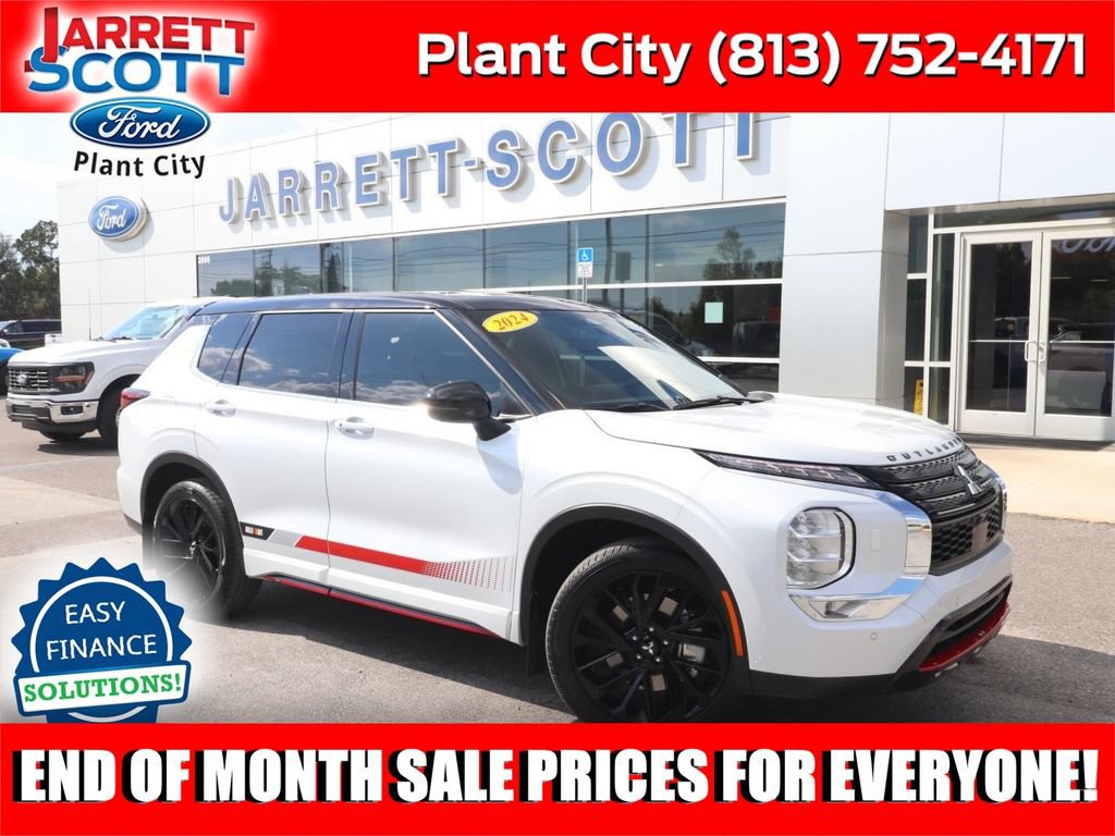 Used 2024 Mitsubishi Outlander SE Black Edition