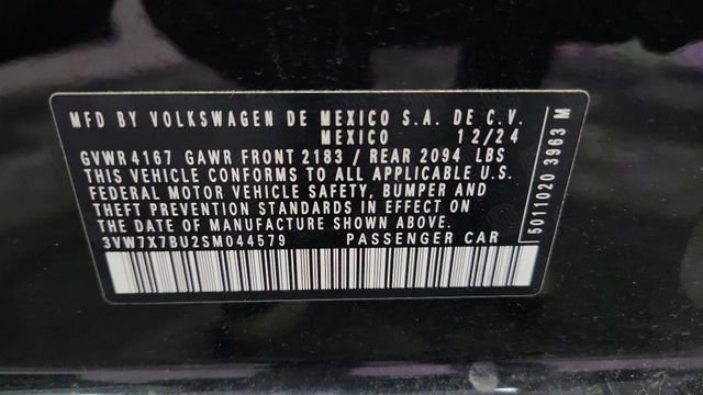 Used 2025 Volkswagen Jetta SE image 24