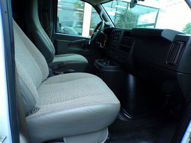 Used 2022 Chevrolet Express 2500 RWD image 14