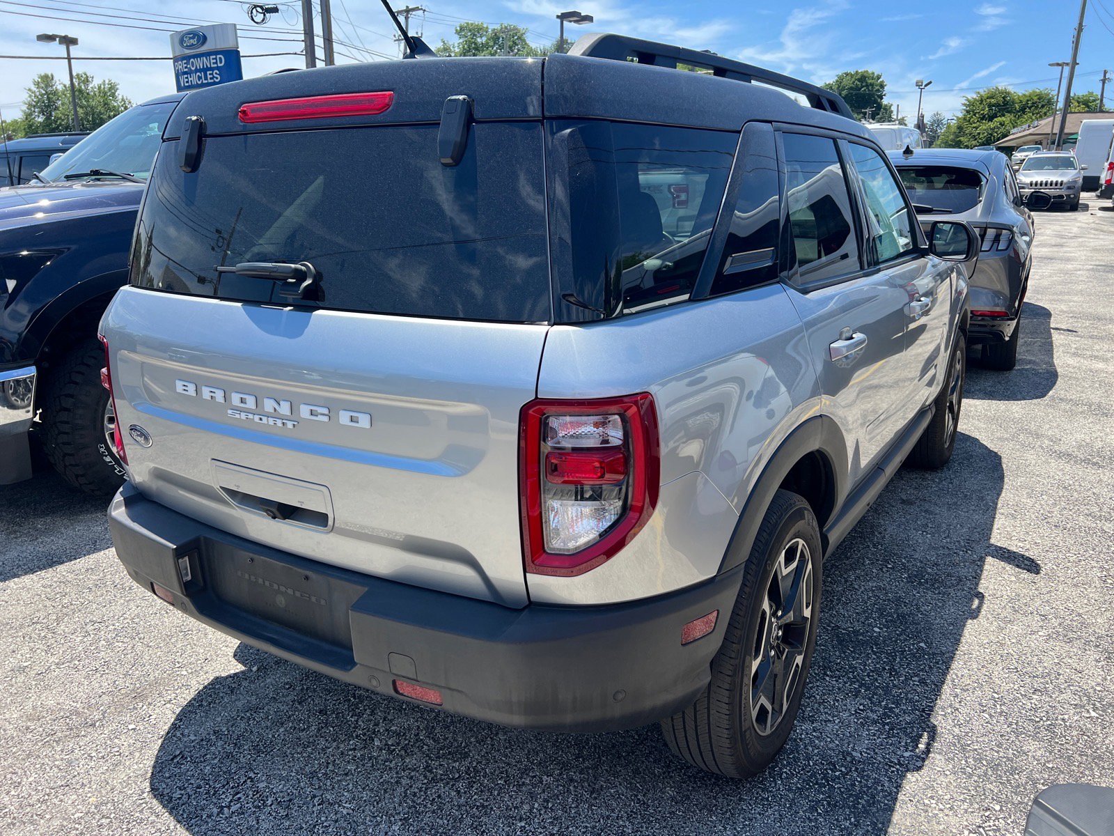 Certified 2022 Ford Bronco Sport Outer Banks w/ Tech Package AWD/4WD image 5