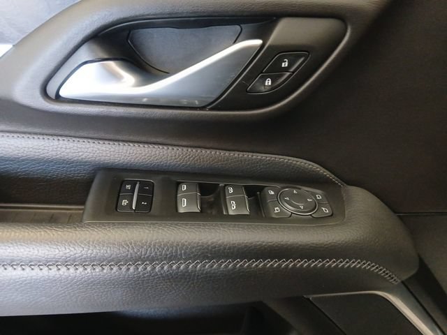 Used 2022 GMC Yukon Denali RWD image 17