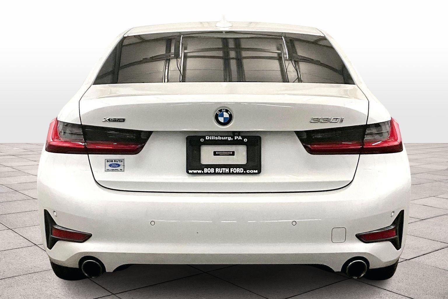 Used 2020 BMW 330i xDrive Sedan w/ Convenience Package image 2