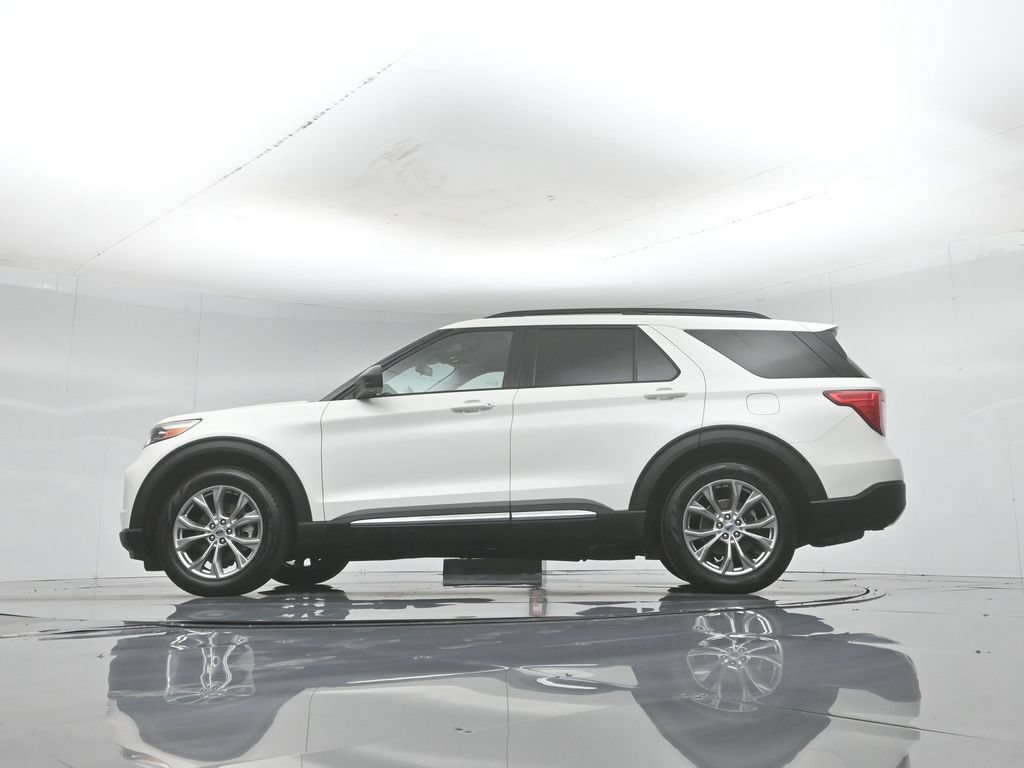 Certified 2021 Ford Explorer XLT w/ Equipment Group 202A RWD image 52