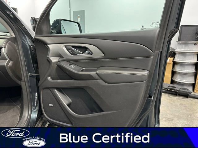 Used 2021 Chevrolet Traverse RS image 29