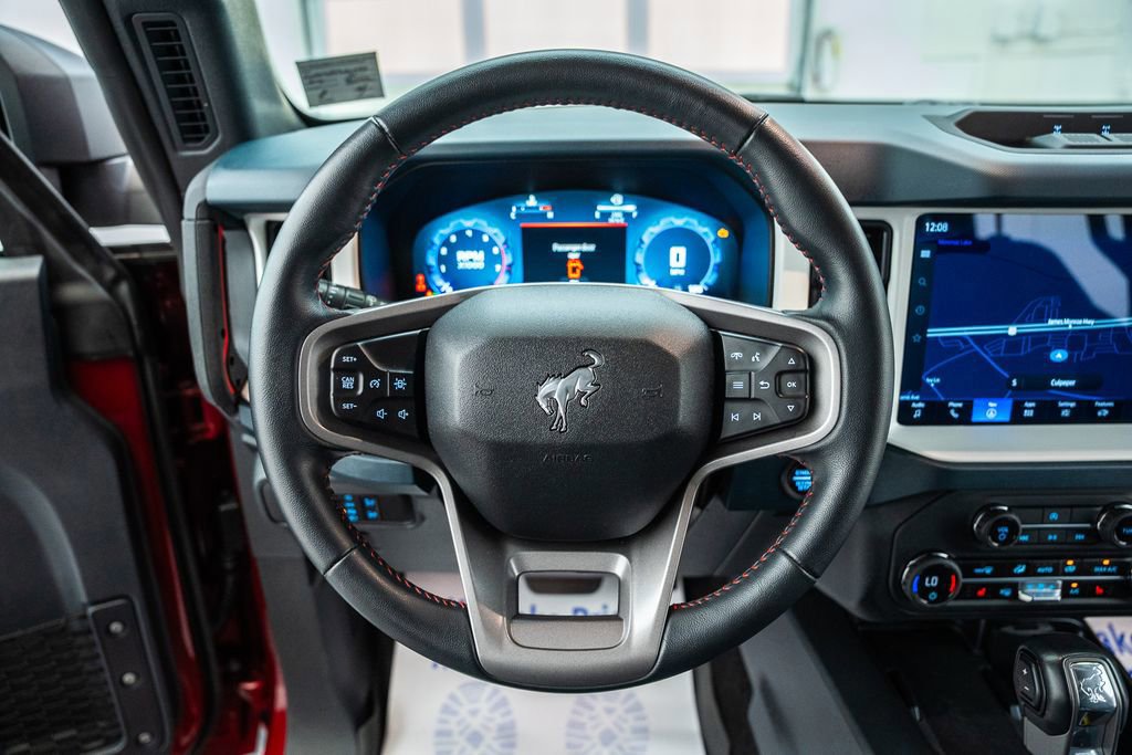 Certified 2025 Ford Bronco Heritage Edition AWD/4WD image 33