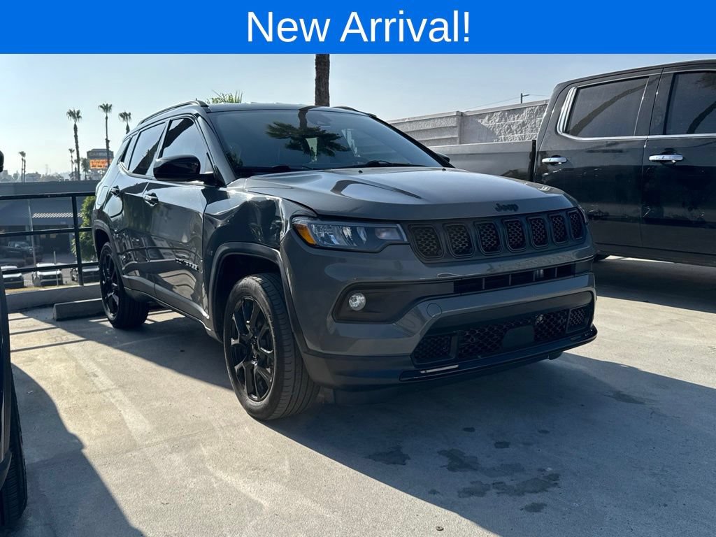Used 2023 Jeep Compass Latitude