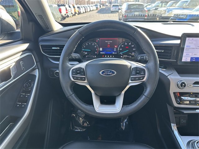 Certified 2022 Ford Explorer XLT w/ Equipment Group 202A image 15